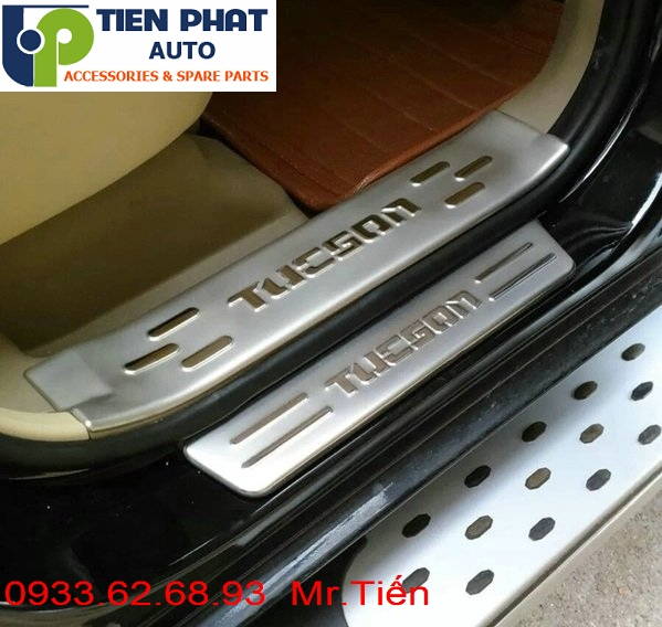 lăp bệ bước trong chống trầy cho huyndai tucson 2016 tại tp hcm