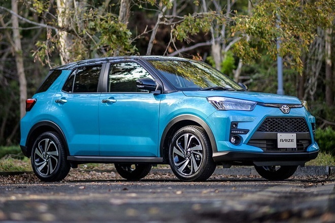 Top 10 Phụ Kiện Đồ Chơi Cần Thiết Cho Xe TOYOTA RAIZE